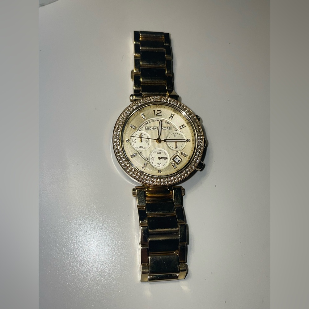 Watch - Picture 2 of 5